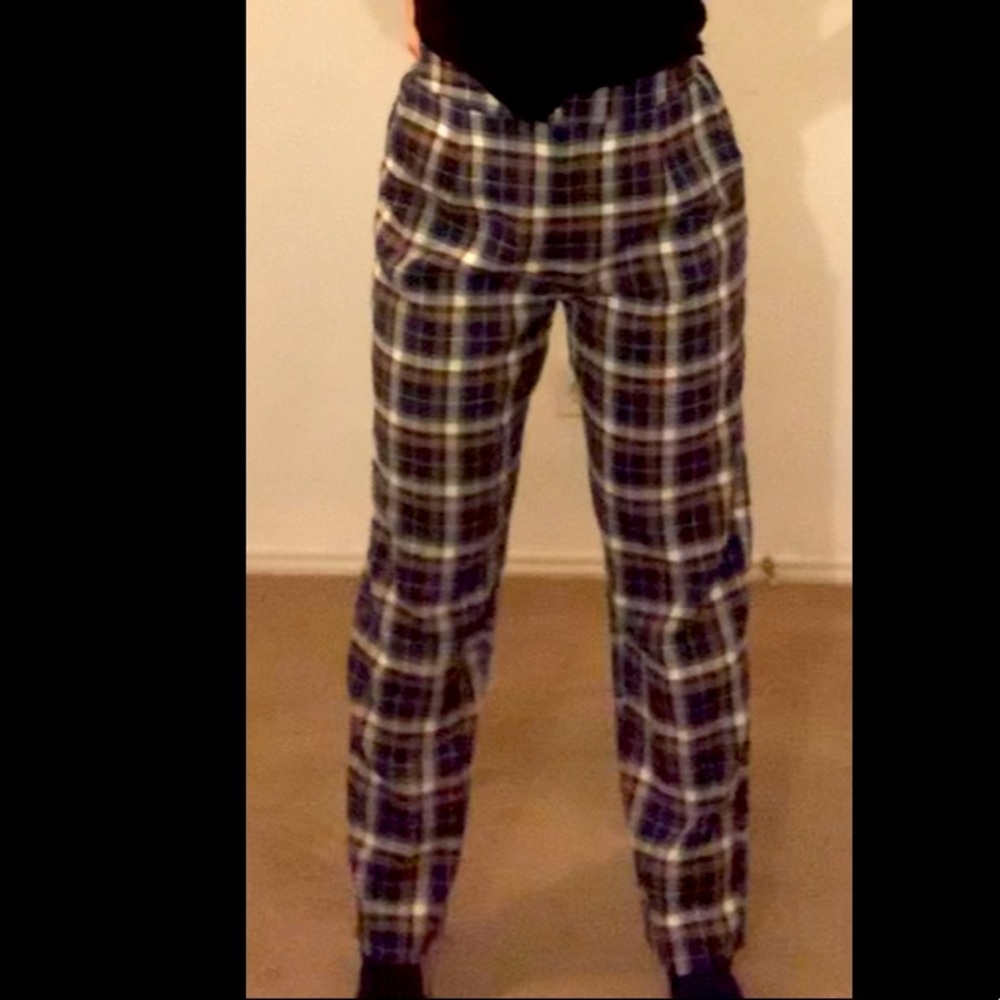Fashion Nova size L pants